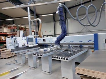 Vue de face de la machine HOLZMA HPP 380