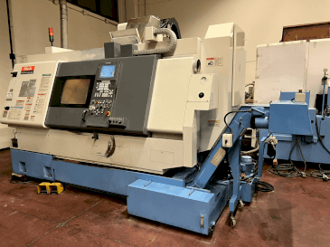 Vue de face de la machine Mazak Integrex 200 IIY