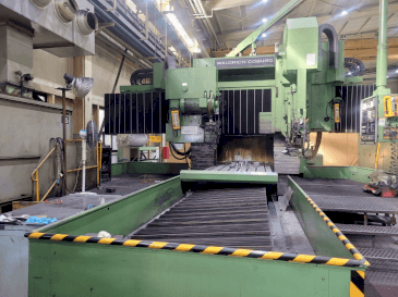 Vue de face de la machine WALDRICH COBURG 30-15 S 2525