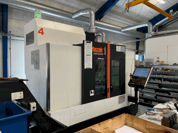 Vue de face de la machine Mazak VCN-530C