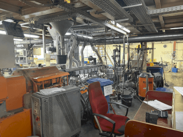 Vue latérale droite de la machine Leistritz ZSE 50HP-40D