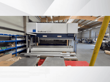 Vue de face de la machine TRUMPF TruBend 5230