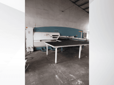 Vue de face de la machine Durma TPL93