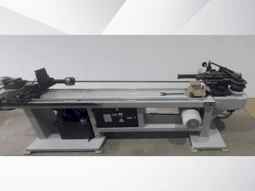 Vue de face de la machine UZMA MAKINA UZH76