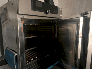 Vue de face de la machine MEMMERT UN110