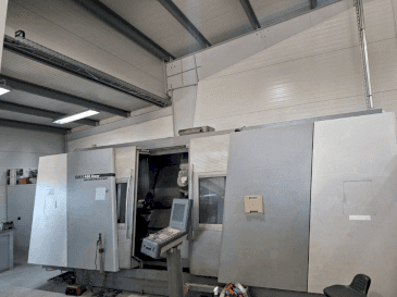 Vue de face de la machine DMG Gildemeister GMX 400 linear