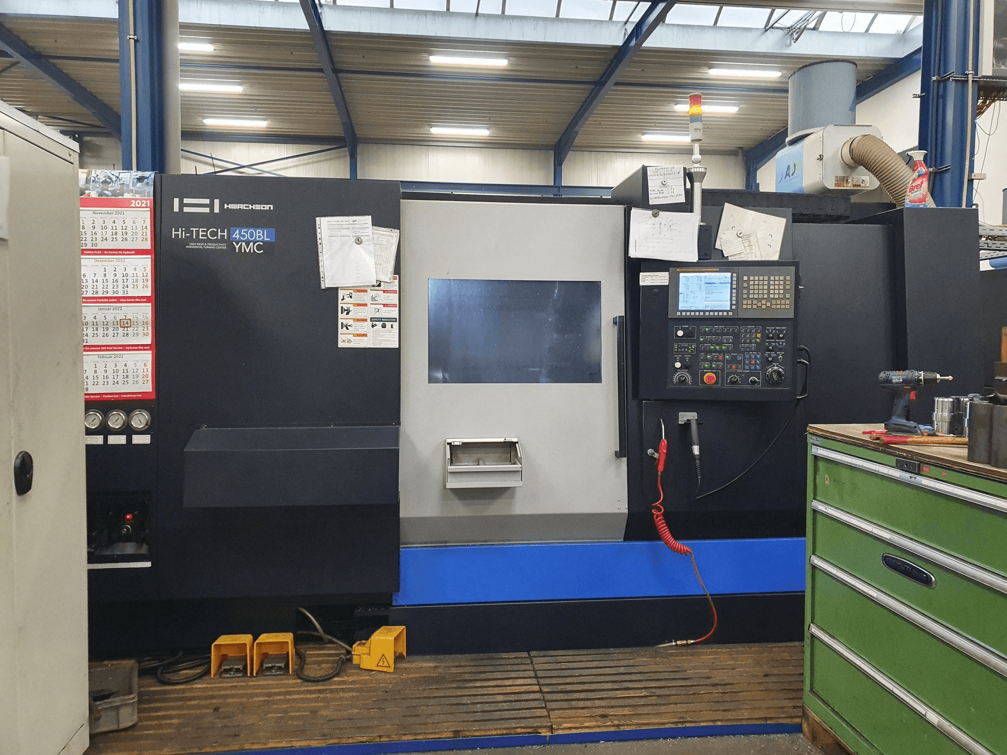 Front view of HWACHEON HI-TECH 450BL YMC machine