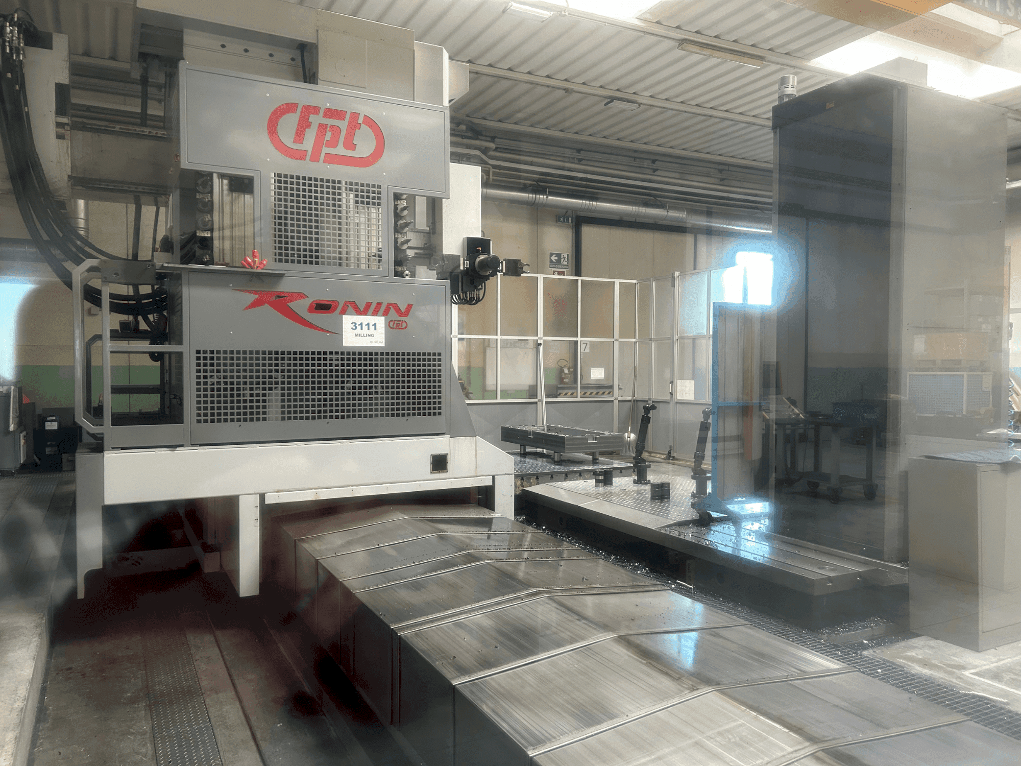 Vue de face de la machine FPT Ronin