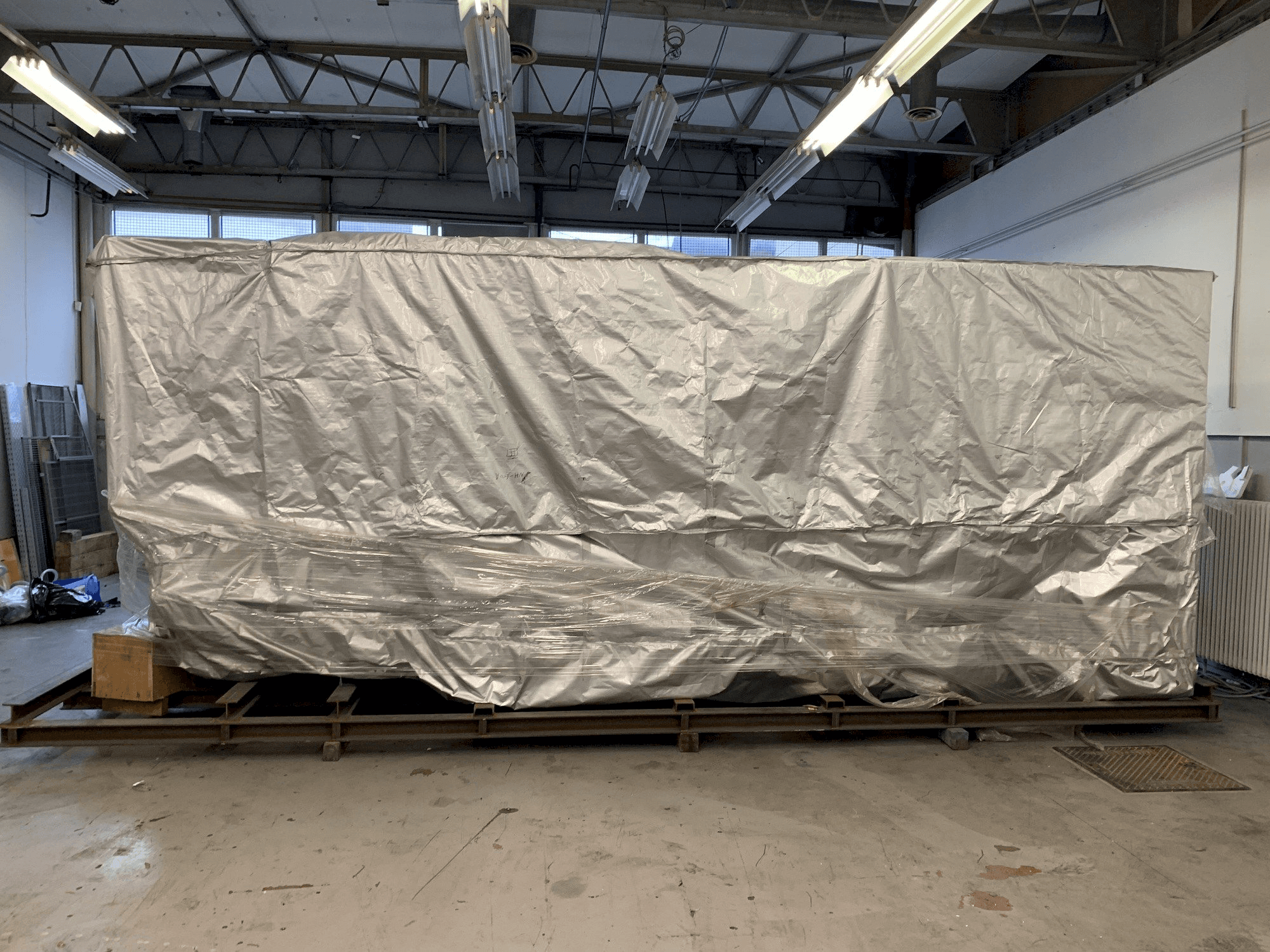 Vue de face de la machine YCM NH 500A