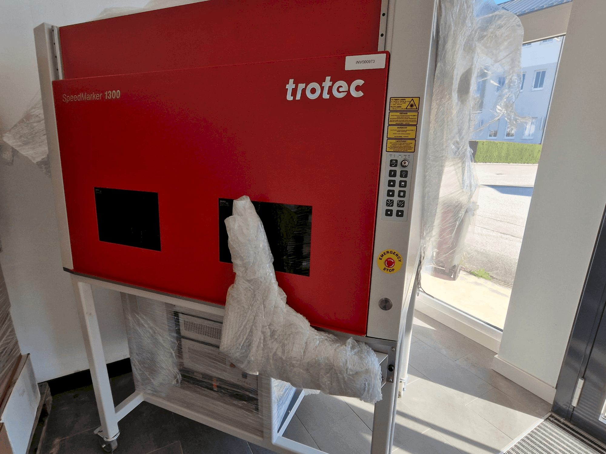Vue de face de la machine Trotec SpeedMarker 1300