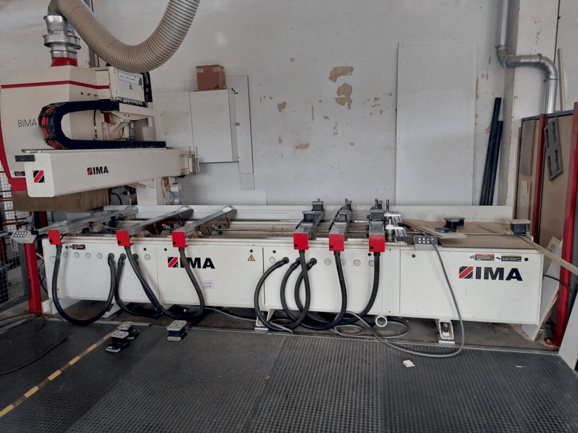 Vue de face de la machine IMA BIMA 310 120/300