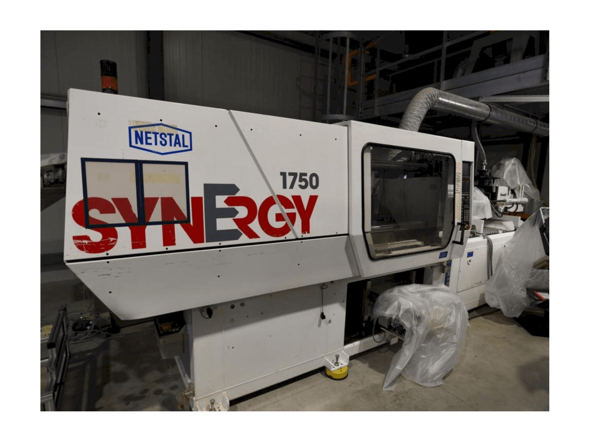Vue de face de la machine Netstal SynErgy 1750-460