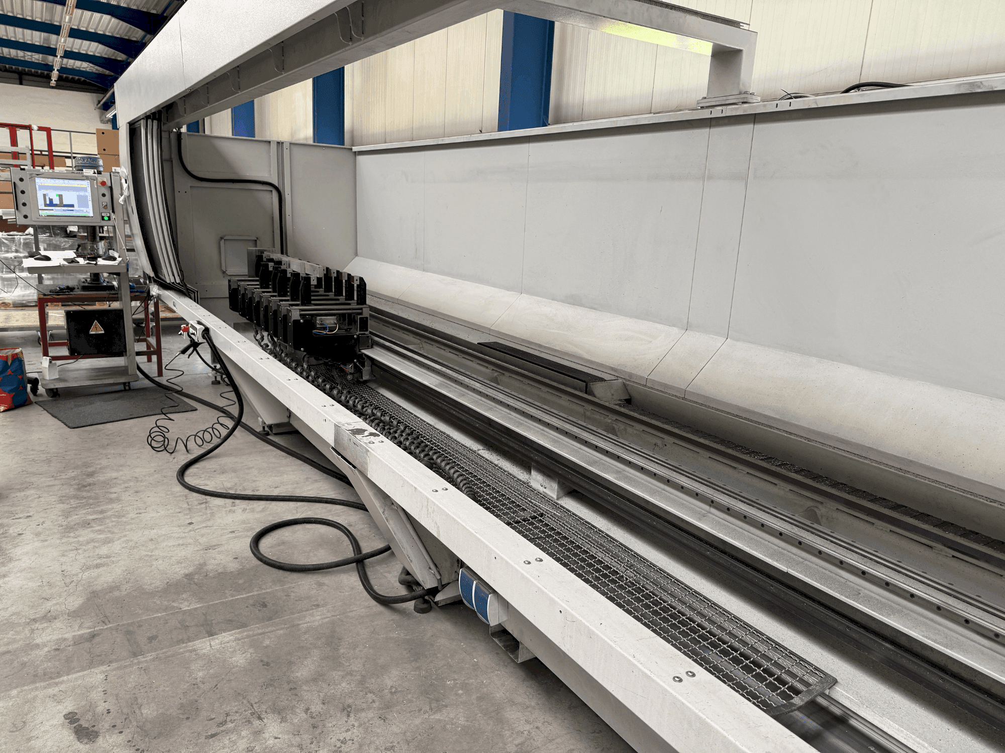 Vue de face de la machine FomIndustrie DALI 70