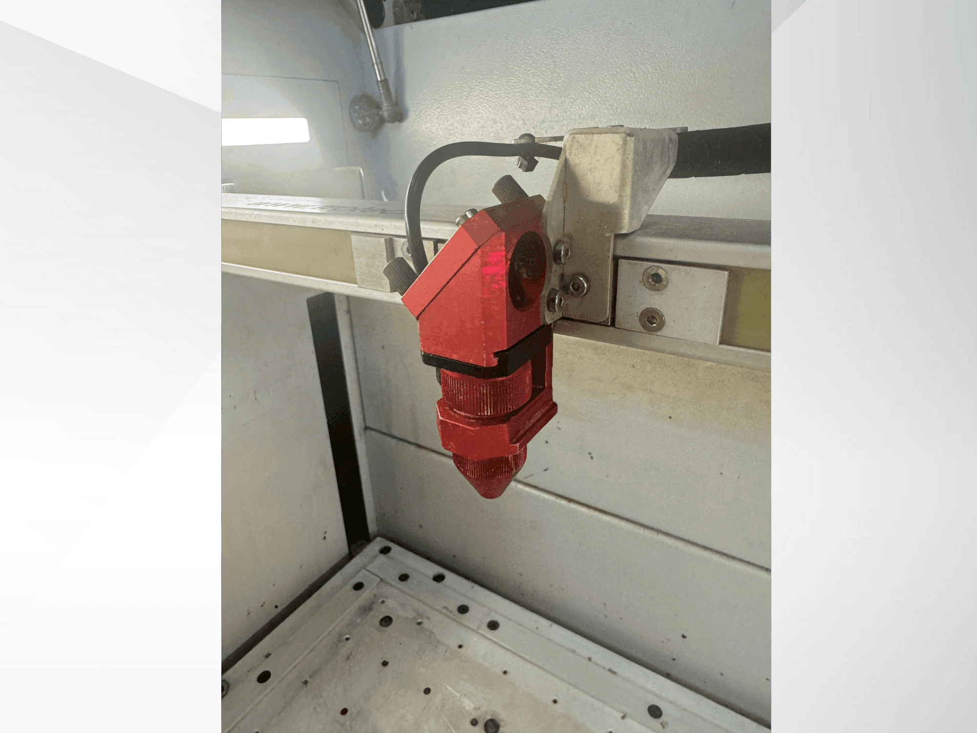 Vue de face de la machine Trotec Speedy 360