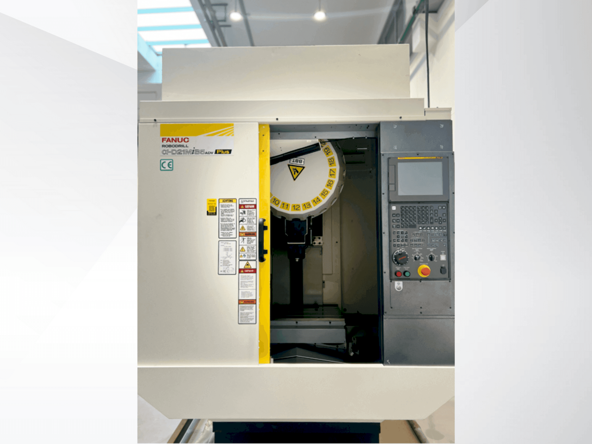 Vue de face de la machine FANUC α-D21MiB5ADV Plus