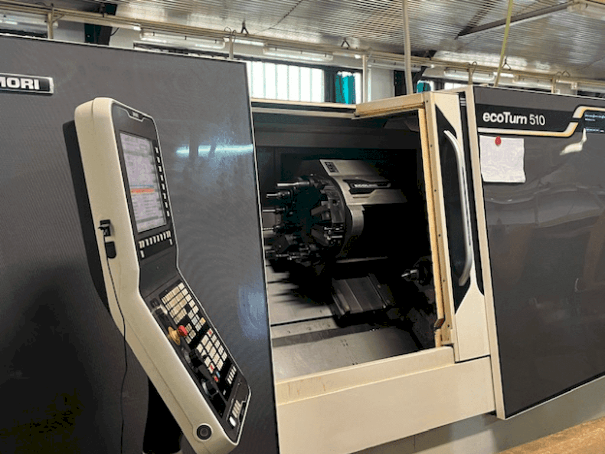 Vue de face de la machine Gildemeister EcoTurn 510