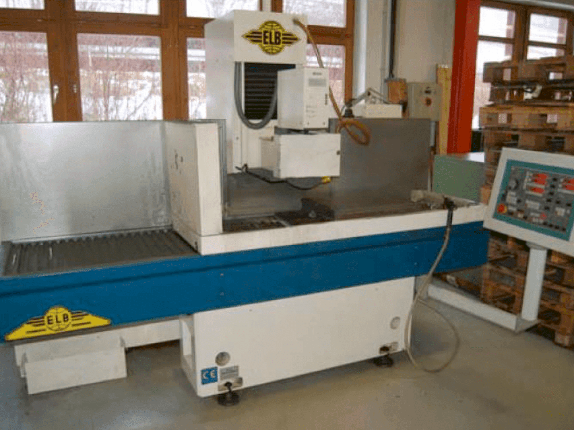 Vue de face de la machine ELB Perfekt 6 SPS