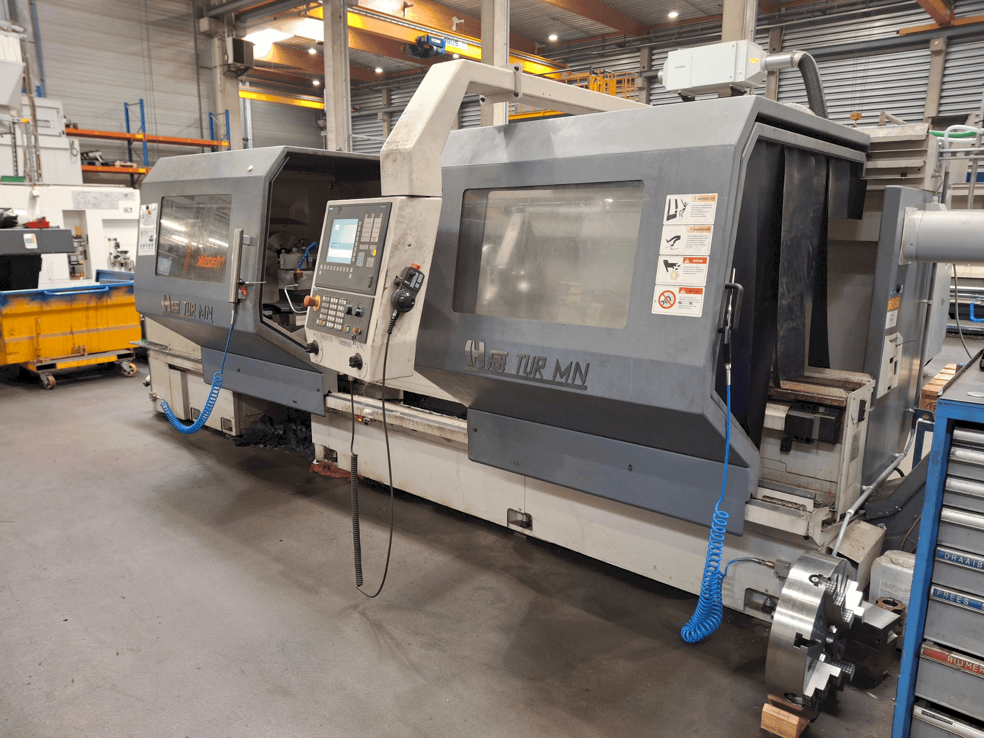 Vue de face de la machine FAT TUR MN 710