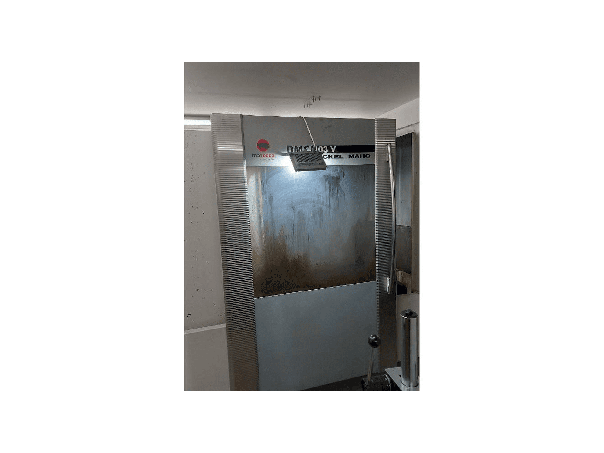 Vue de face de la machine DMG DMC 103 V