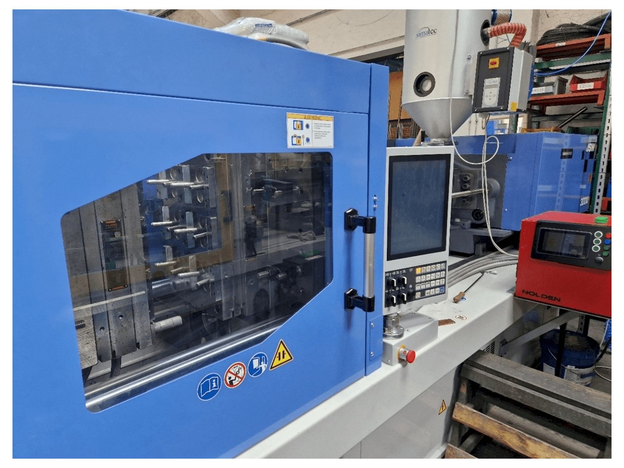 Vue latérale gauche de la machine JSW J180ADS-300U