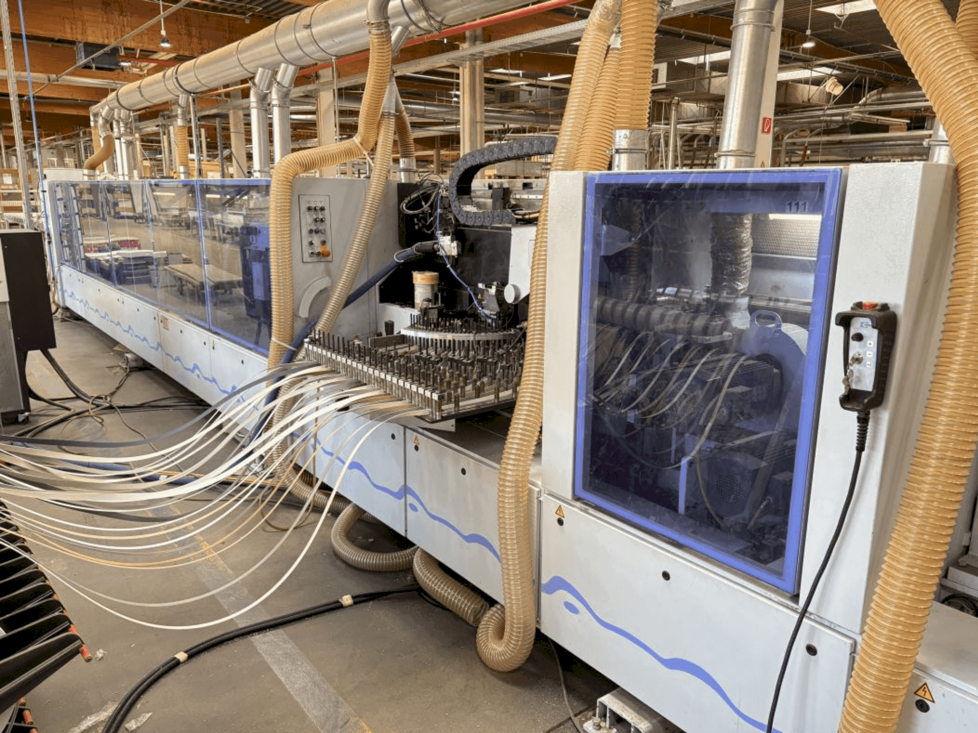 Vue de face de la machine HOMAG KFL350/12/A3/L/WZ