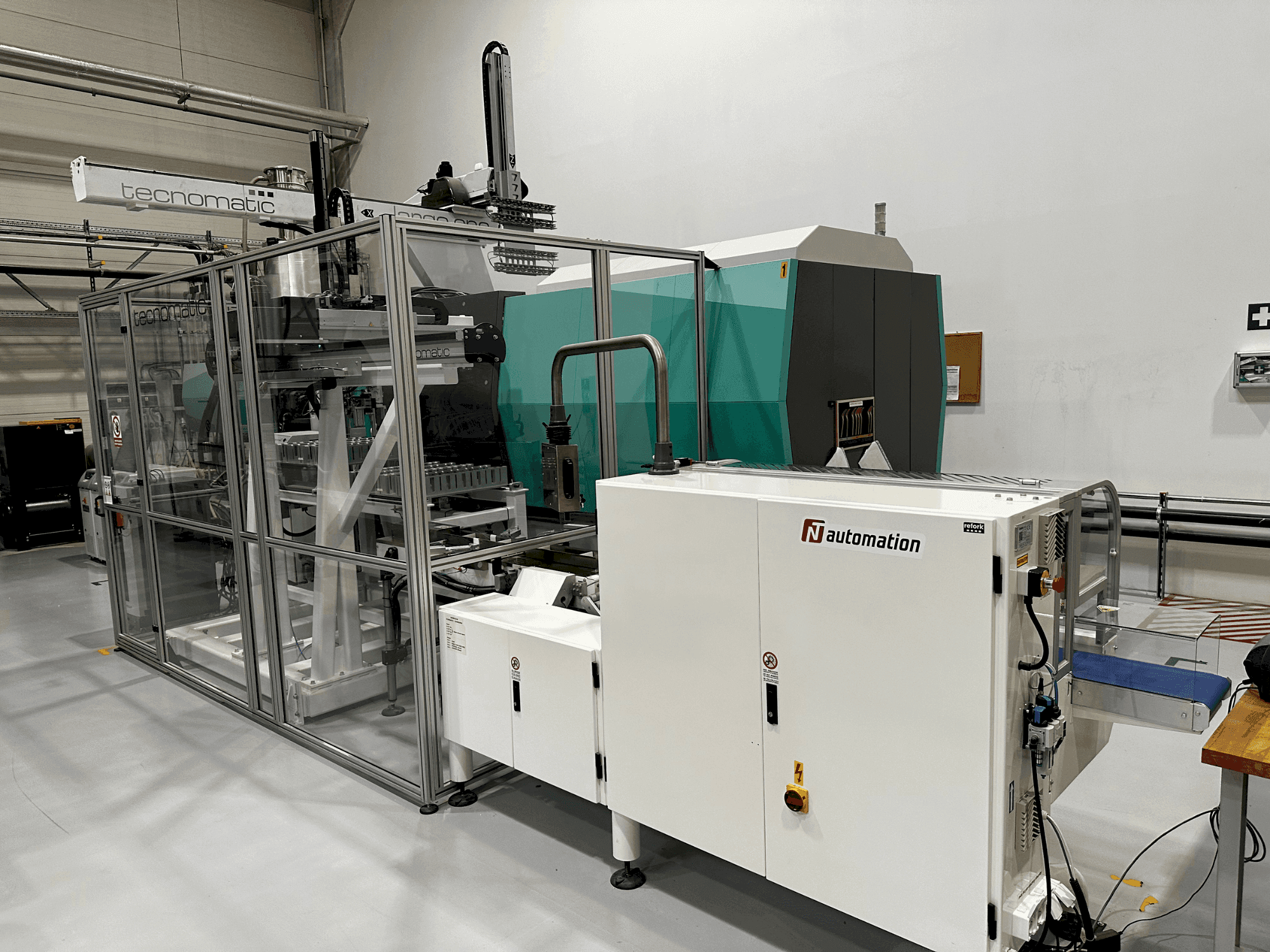 Vue de face de la machine Arburg Allrounder 920H 5000-4600