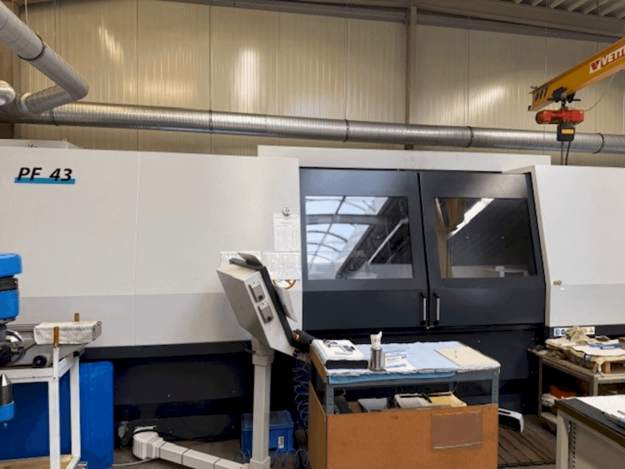 Vue de face de la machine Schaudt GSN PF43