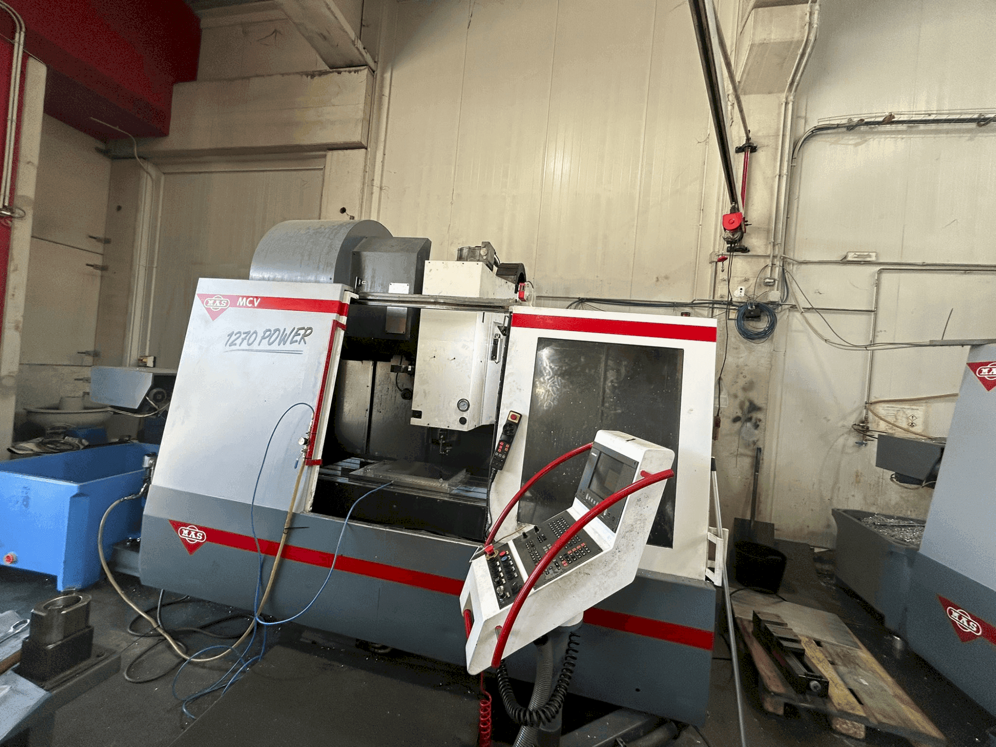 Vue de face de la machine KOVOSVIT MAS MCV 1270