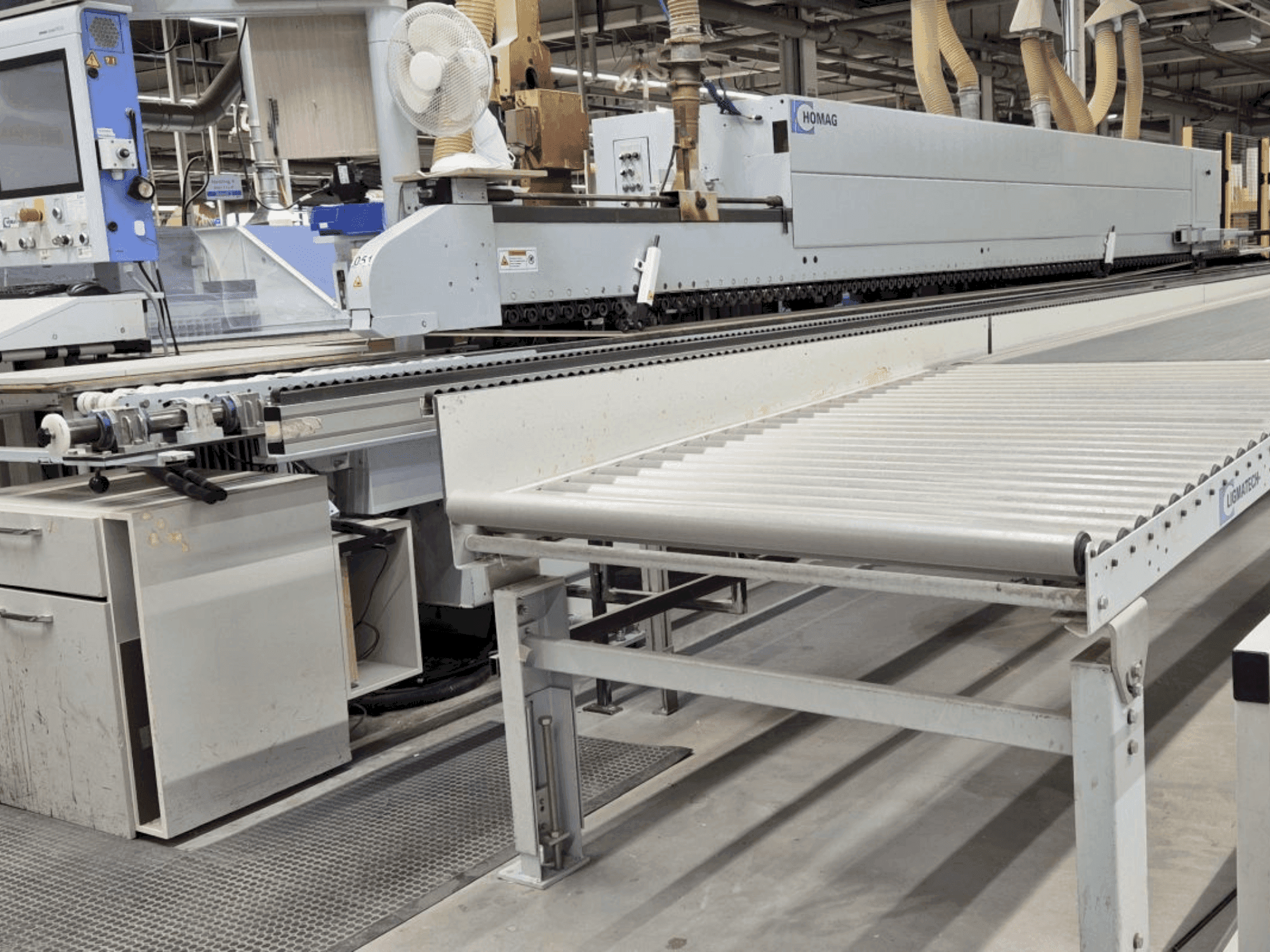 Vue de face de la machine HOMAG KAL 310/7/A3