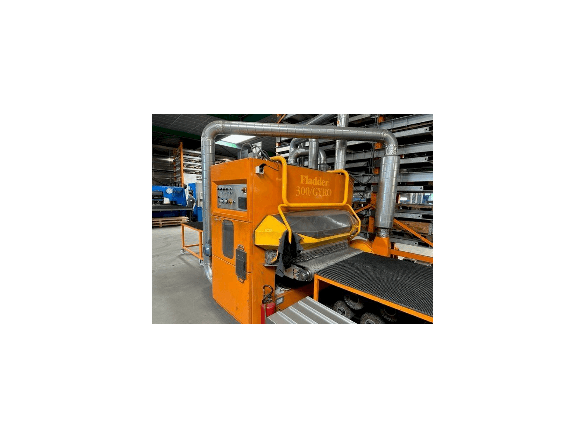 Vue de face de la machine Fladder 300/GYRO-1300 VAC