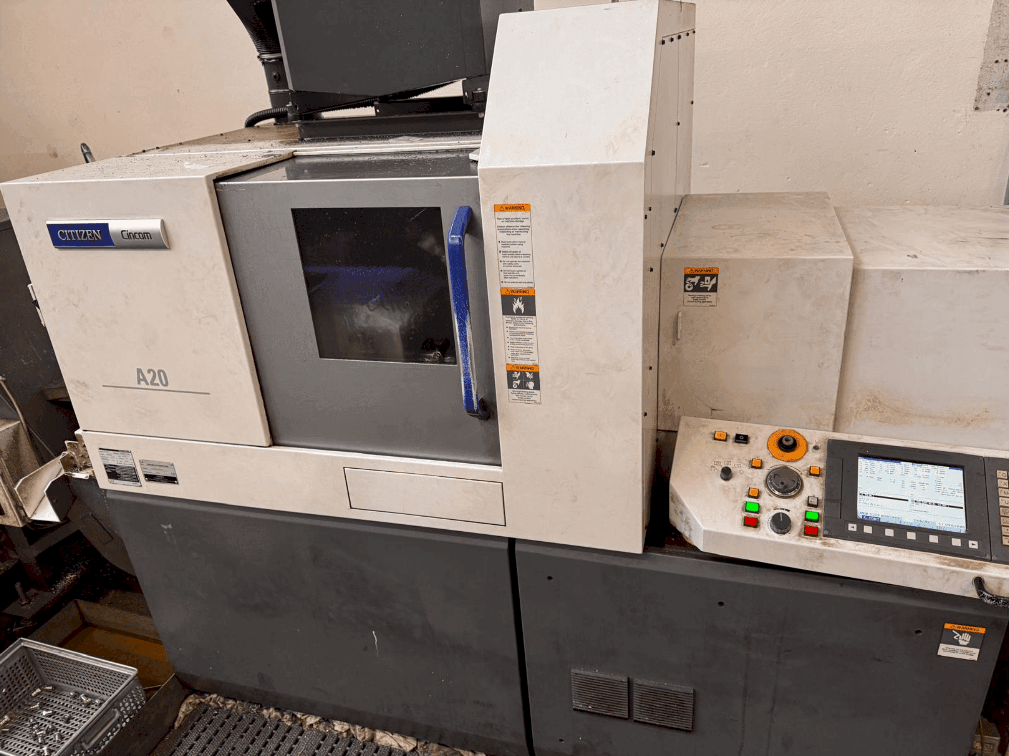 Vue de face de la machine Citizen A20