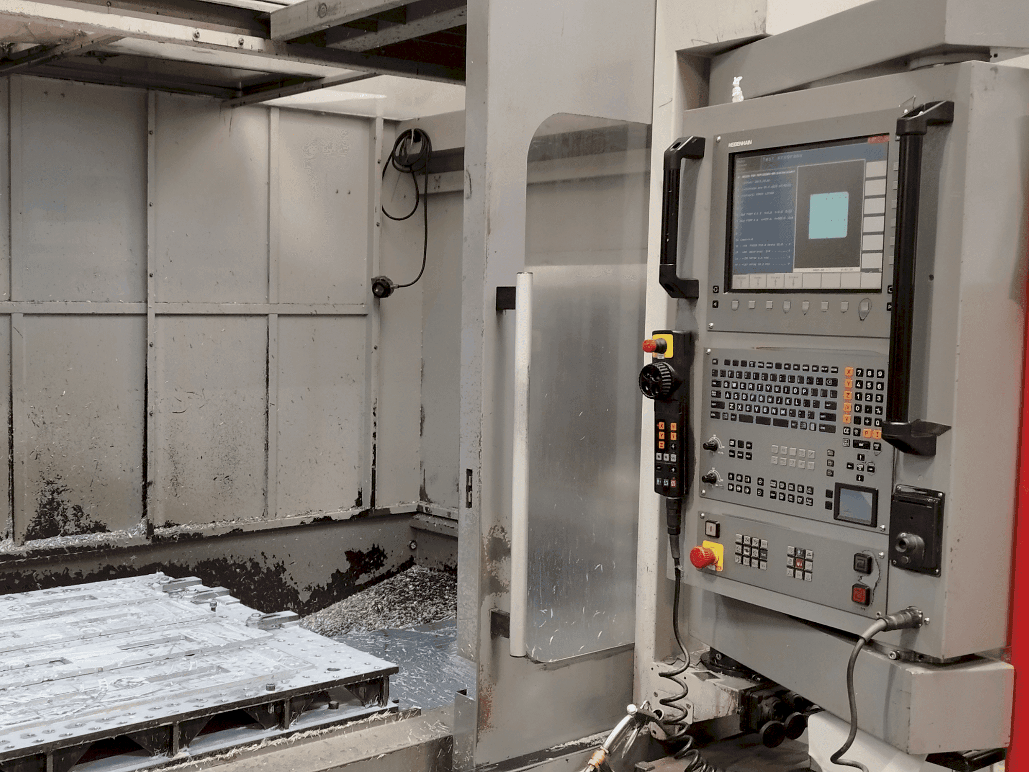 Vue de face de la machine Leadwell V80I