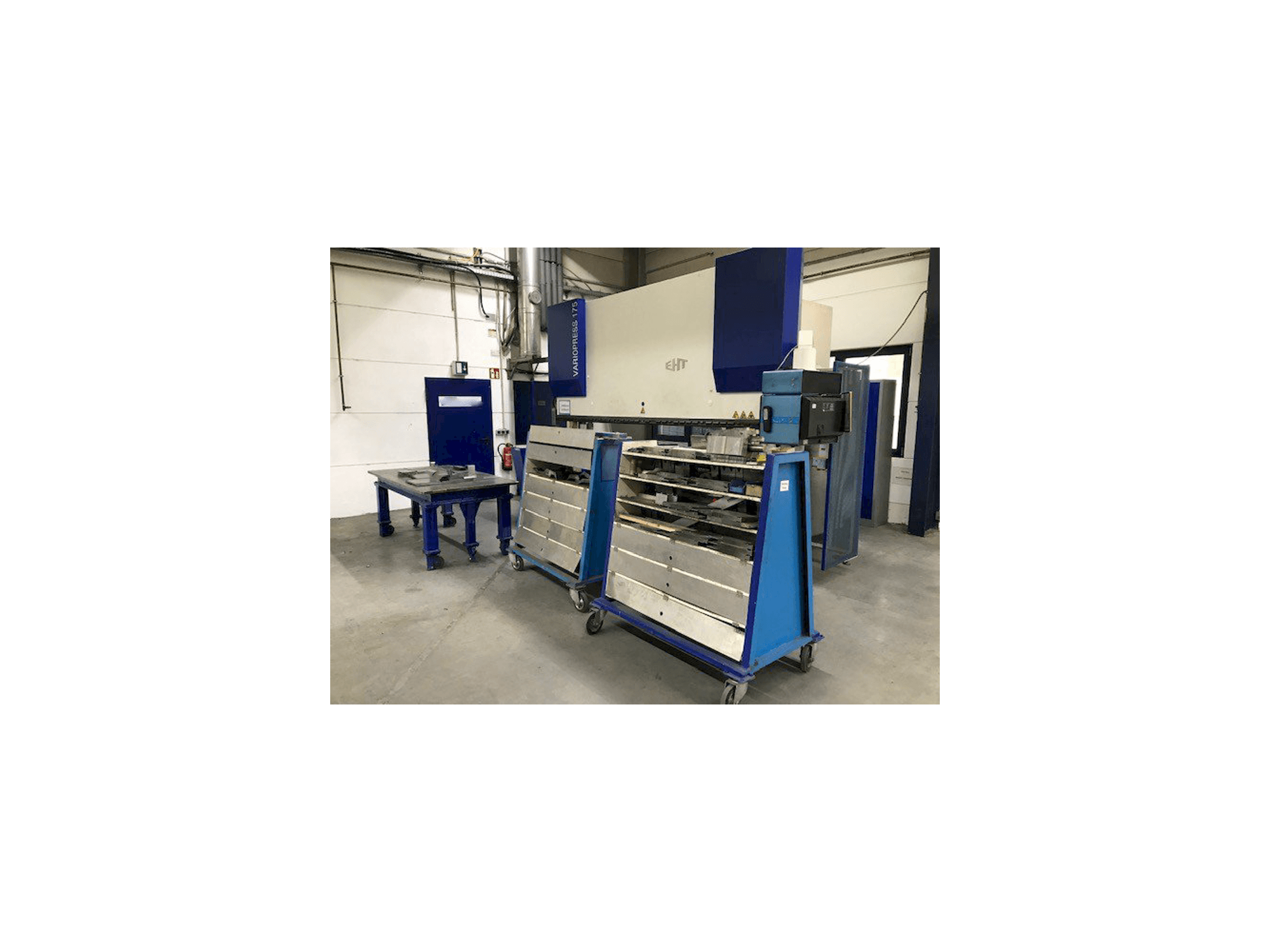 Front view of EHT VARIOPRESS 175-4050 machine