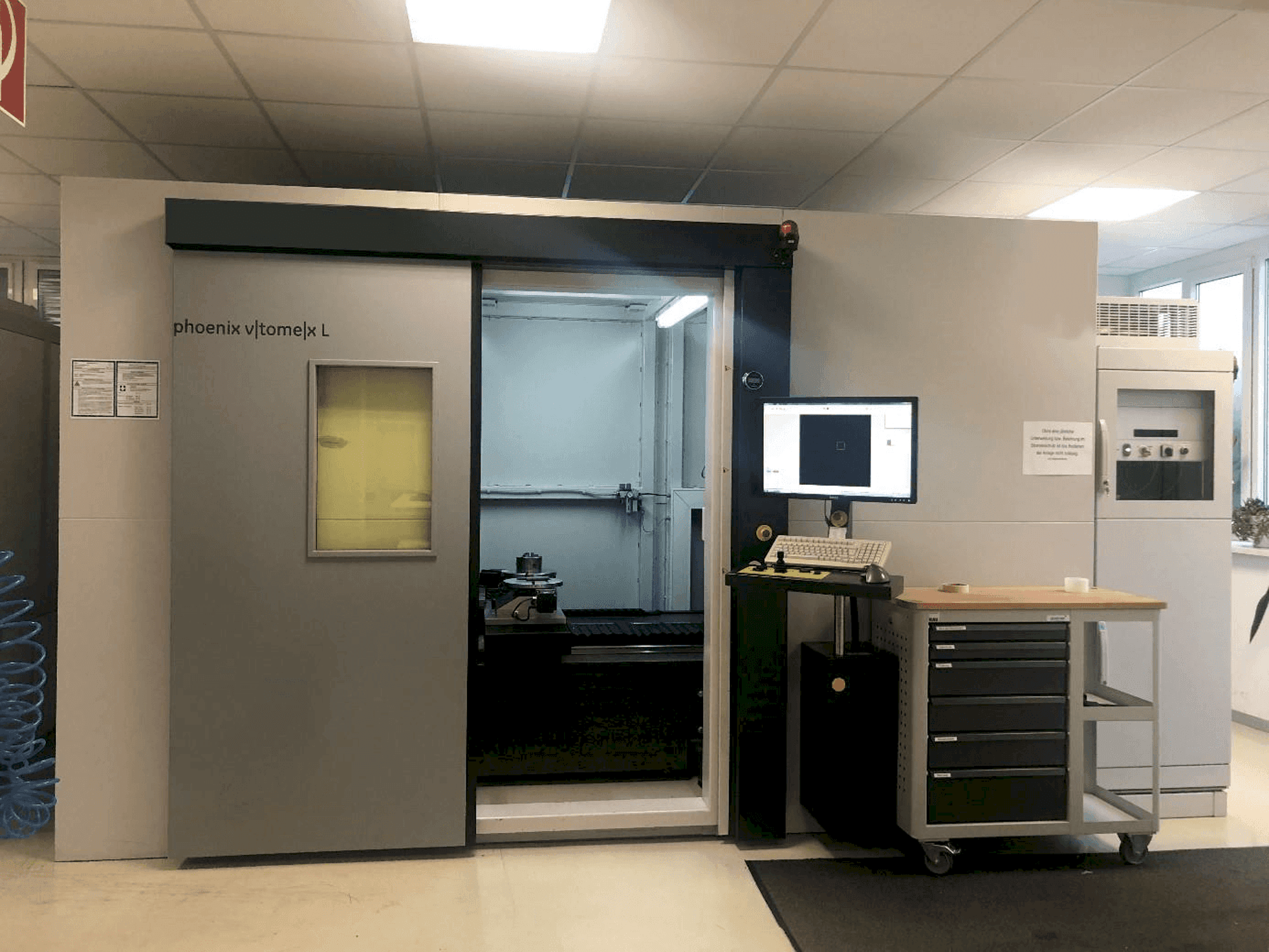 Vue de face de la machine Phoenix V|tome|x L 240