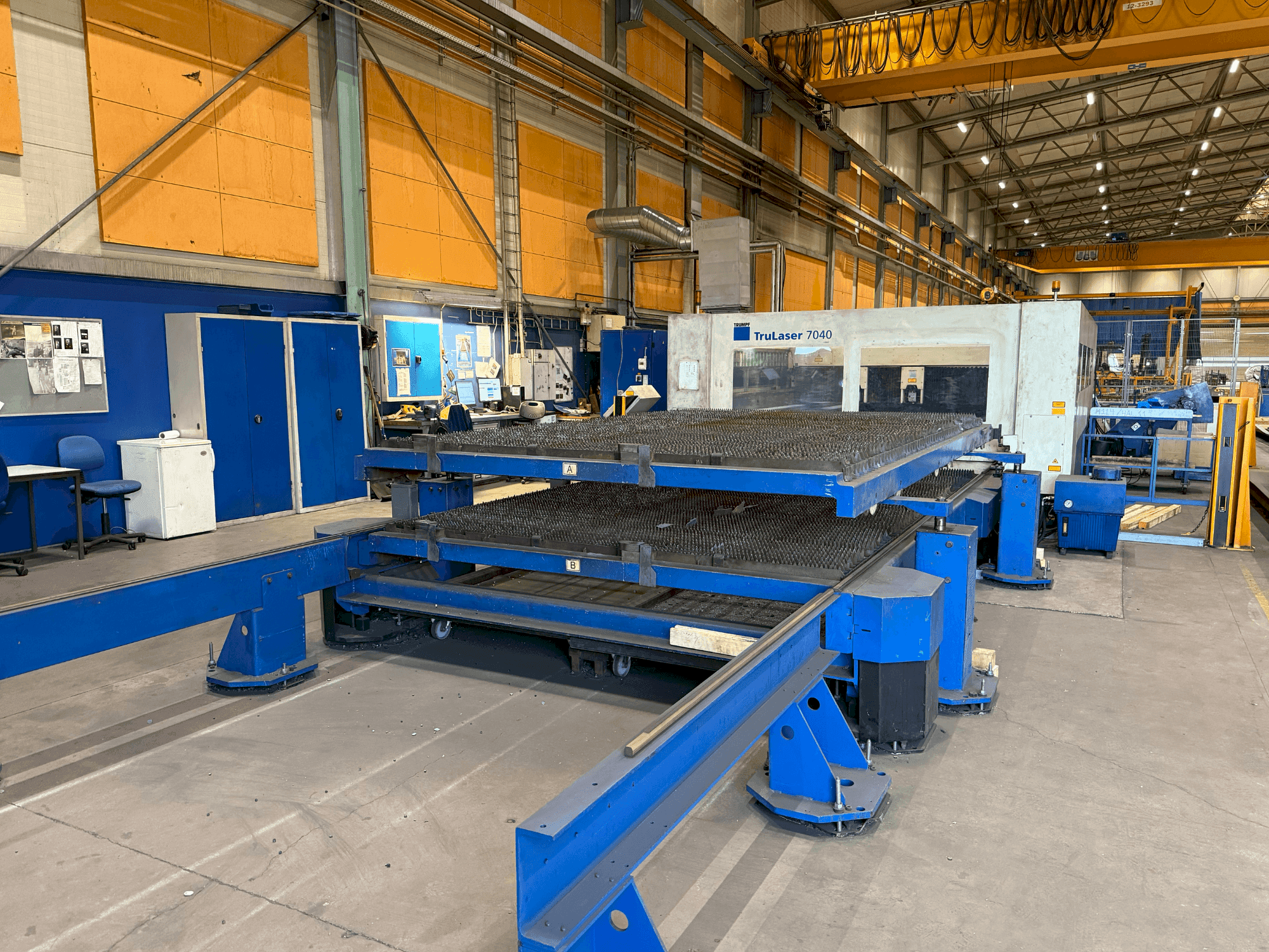 Vue de face de la machine TRUMPF Trulaser 7040