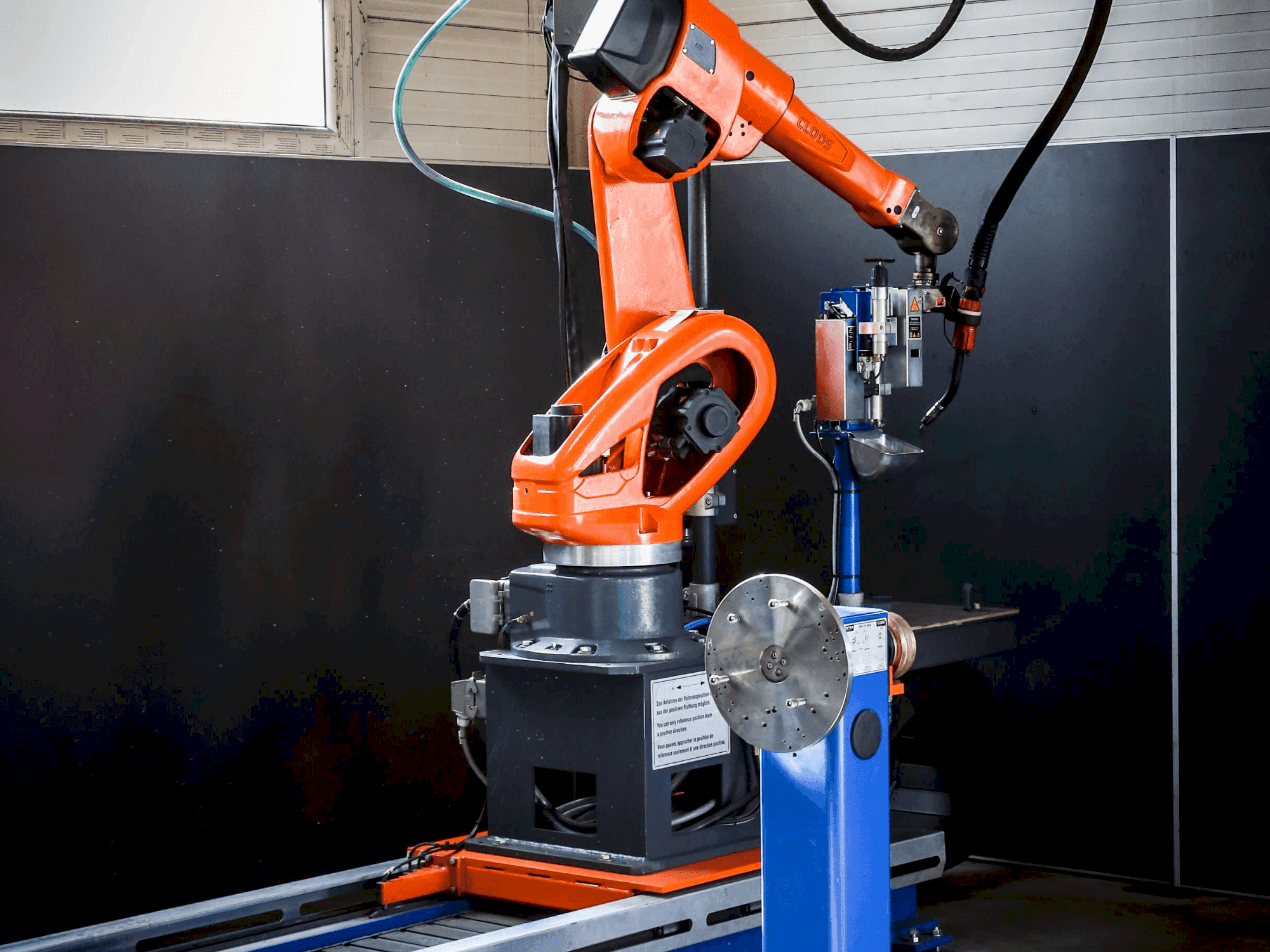 Vue de face de la machine CLOOS QRC 350 QIROX