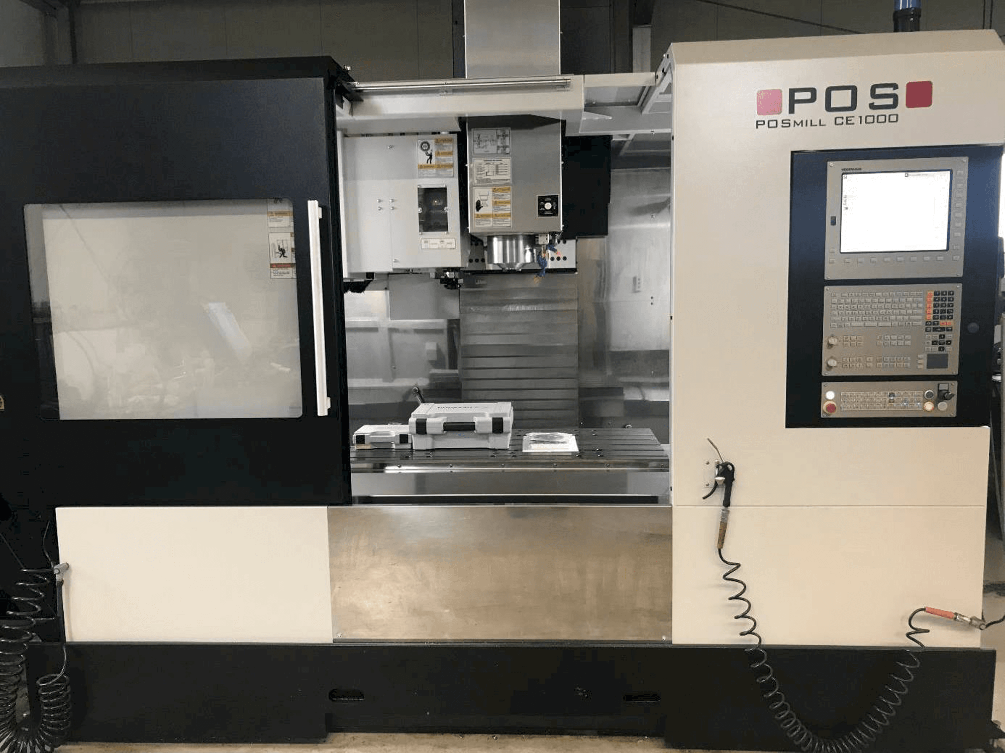 Vue de face de la machine POSmill CE 1000