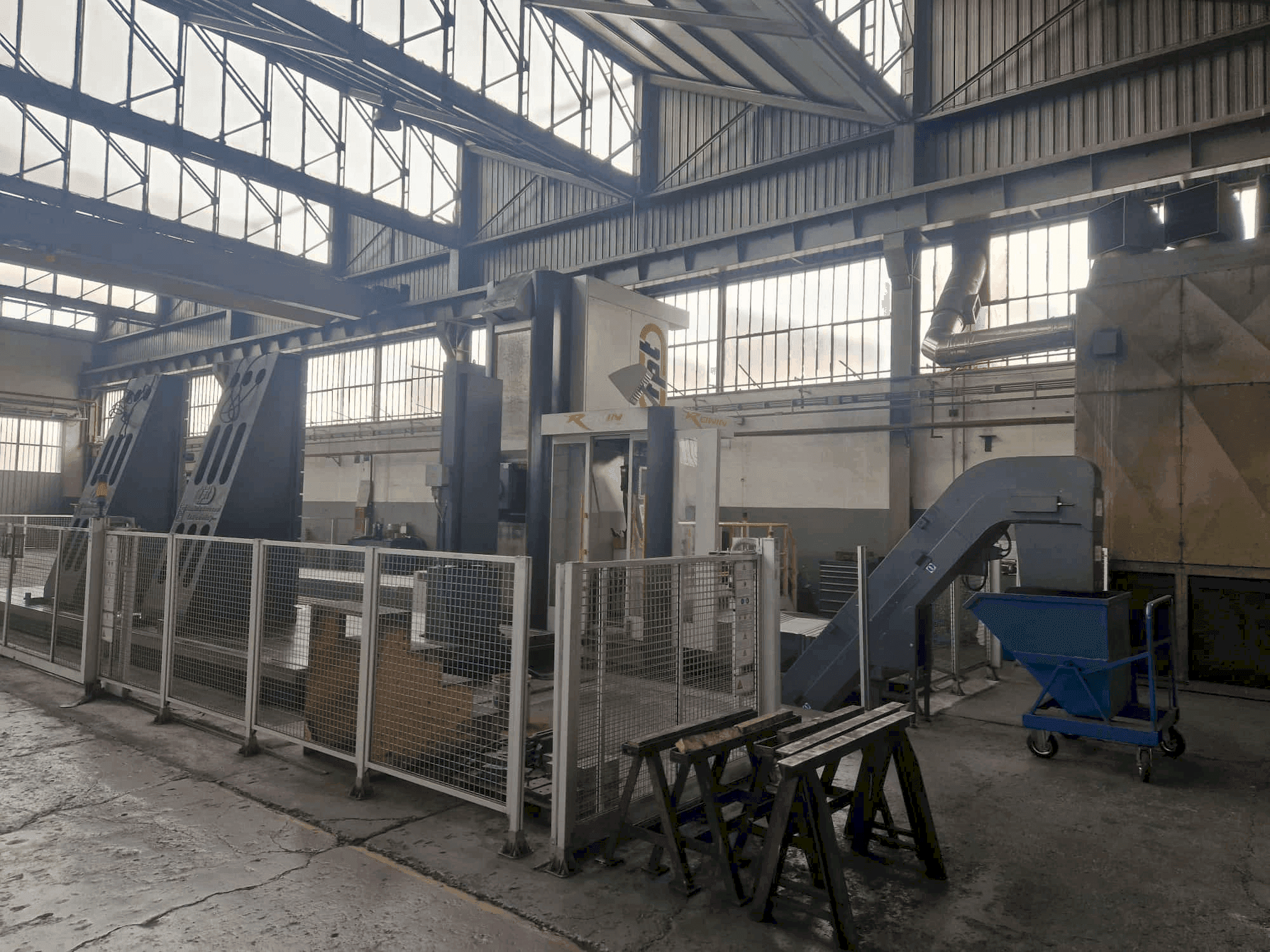 Vue de face de la machine FPT RONIN EVO