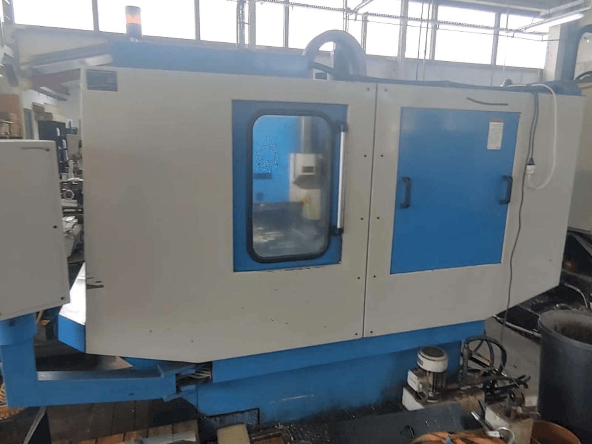 Front view of KONDIA CM-60 machine