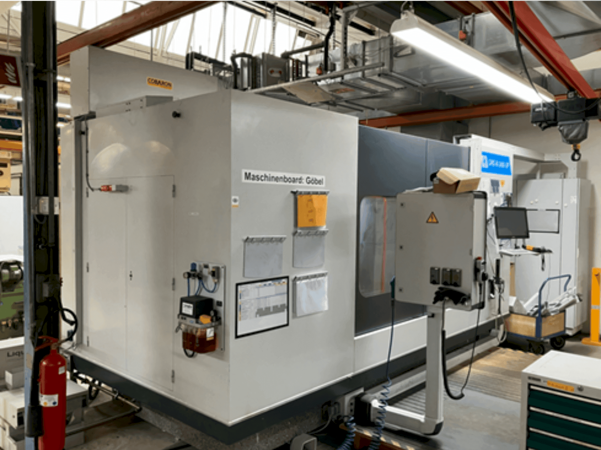 Vue de face de la machine Willi Göbel GRS-III-2400-SP