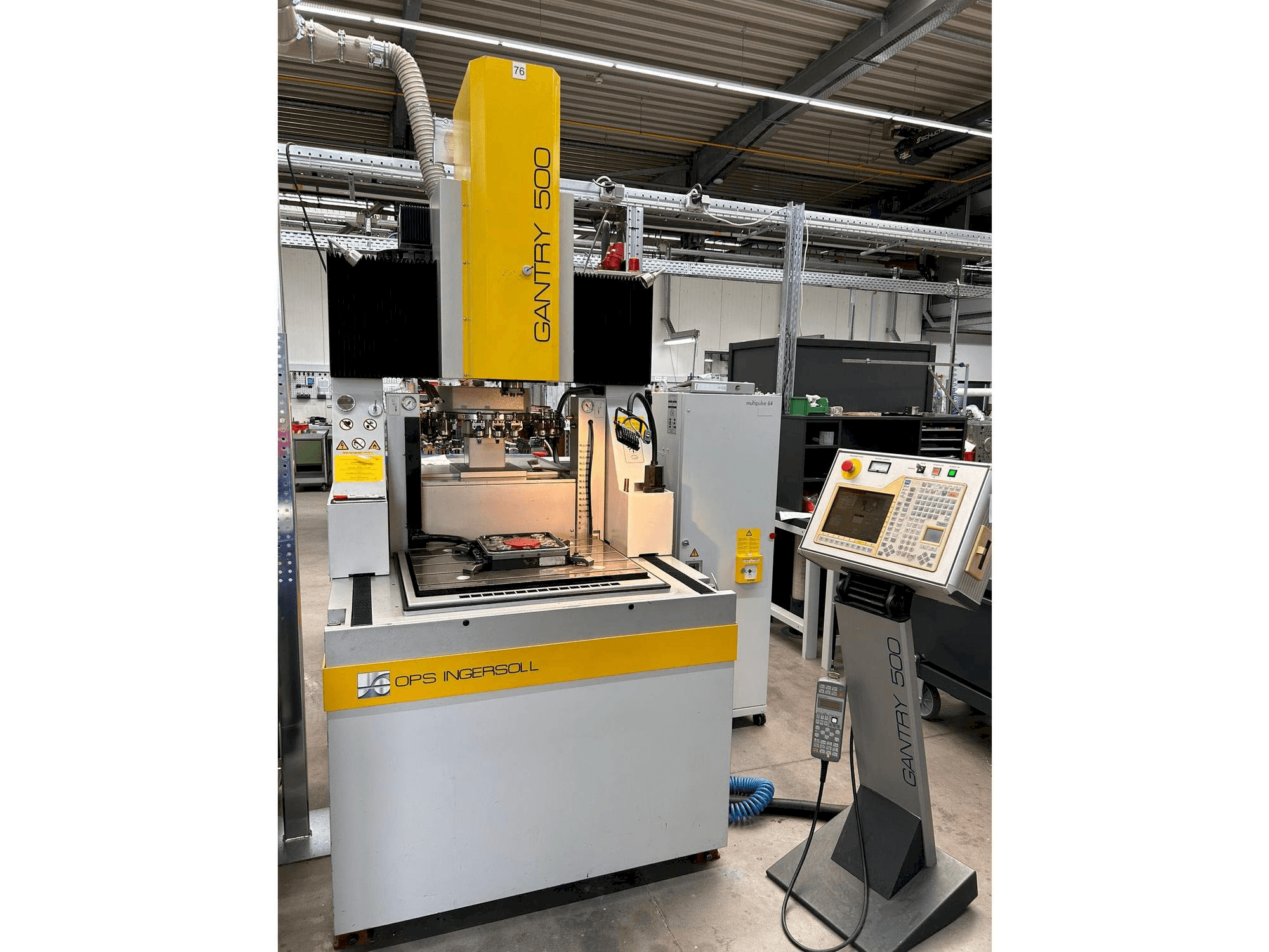 Vue de face de la machine OPS-INGERSOLL Gantry 500