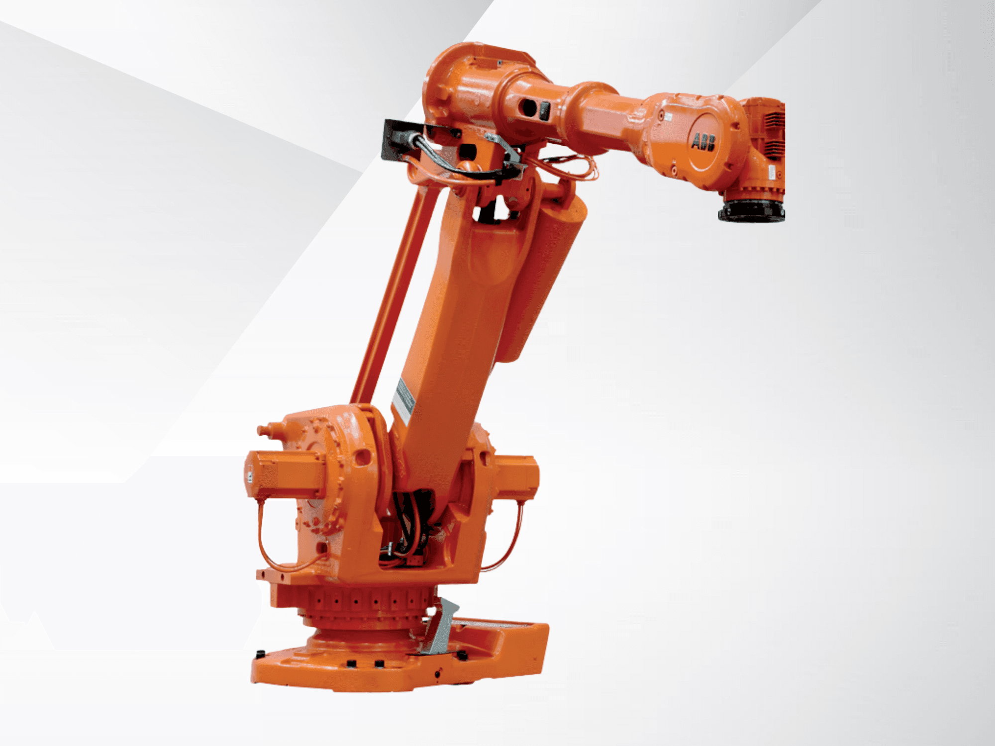 Bras robotisé ABB IRB 6660-205/1.9 de couleur orange, vu de profil, mettant en valeur ses articulations et son design industriel.