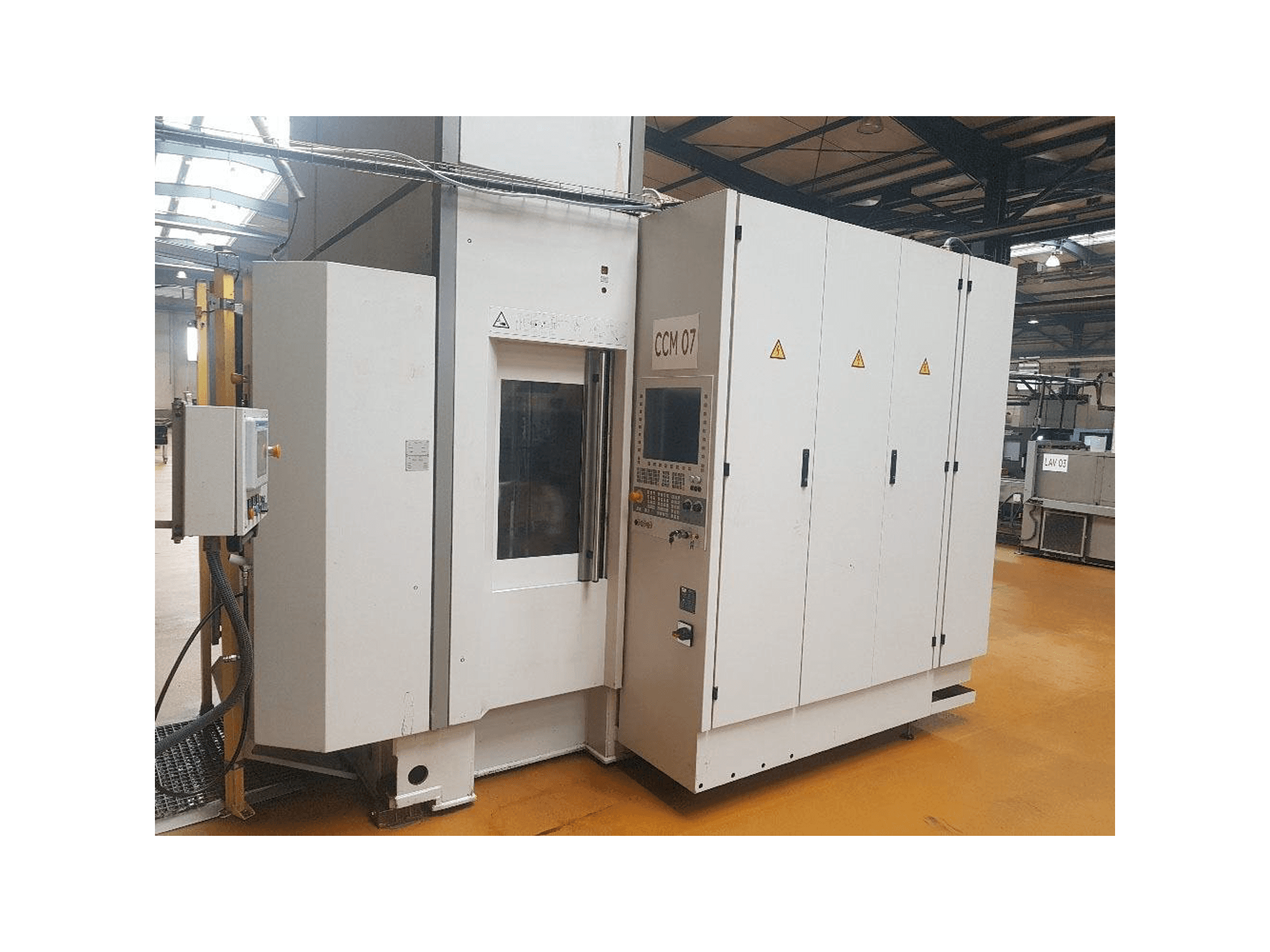 Front view of SW BA322 machine