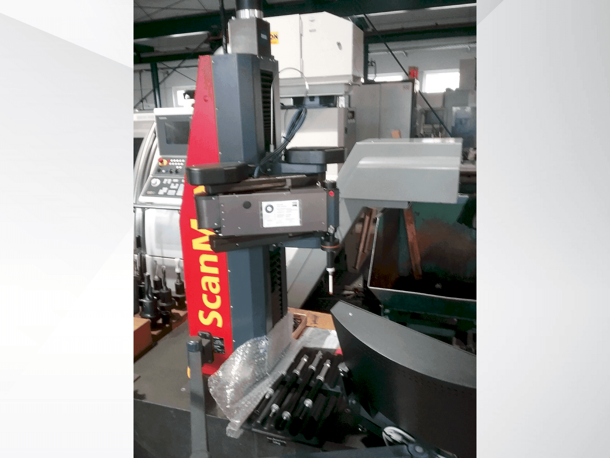 Vue de face de la machine ZEISS ScanMax