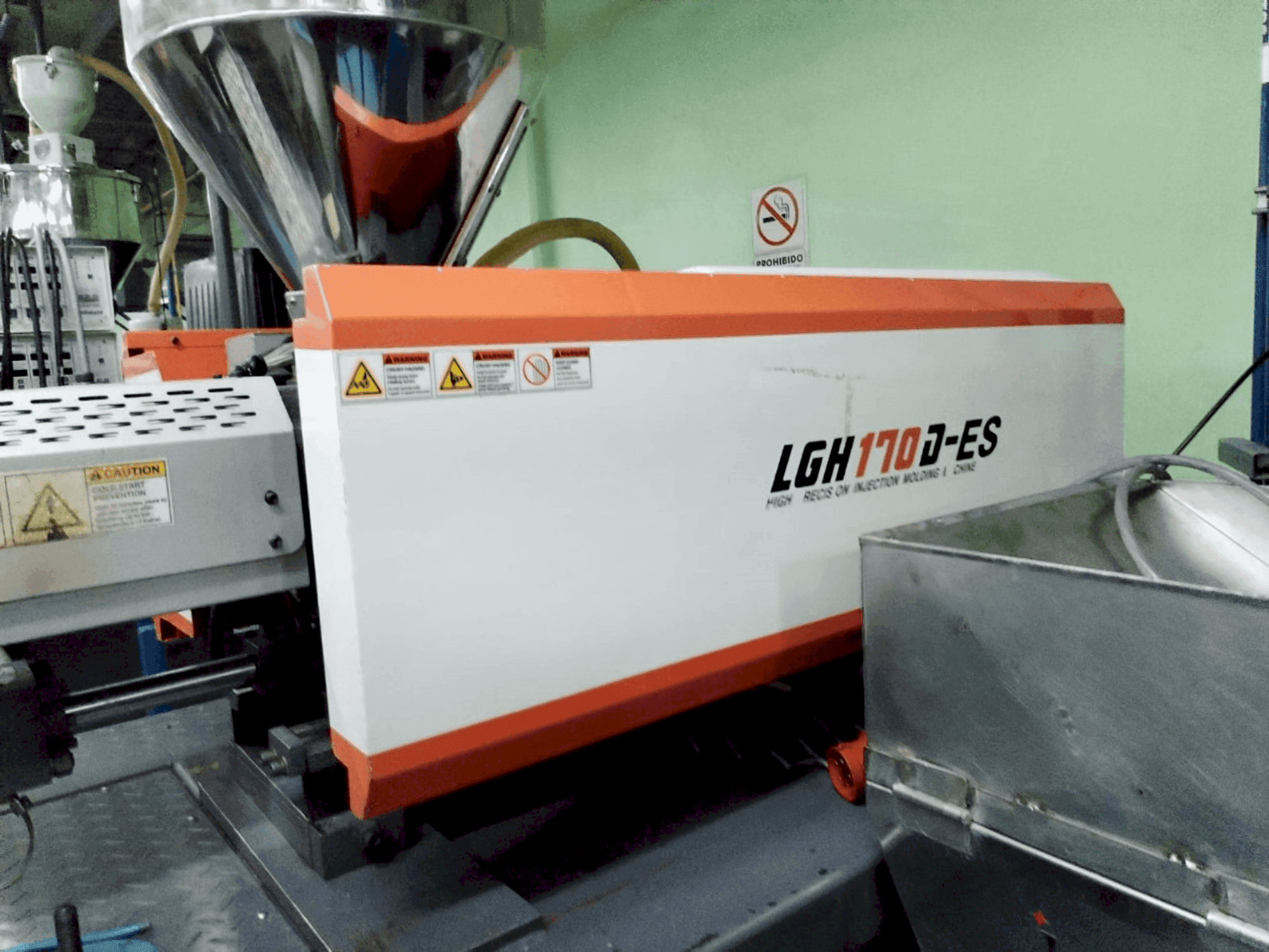 Vue de face de la machine LS MTRON LGH 170D-ES