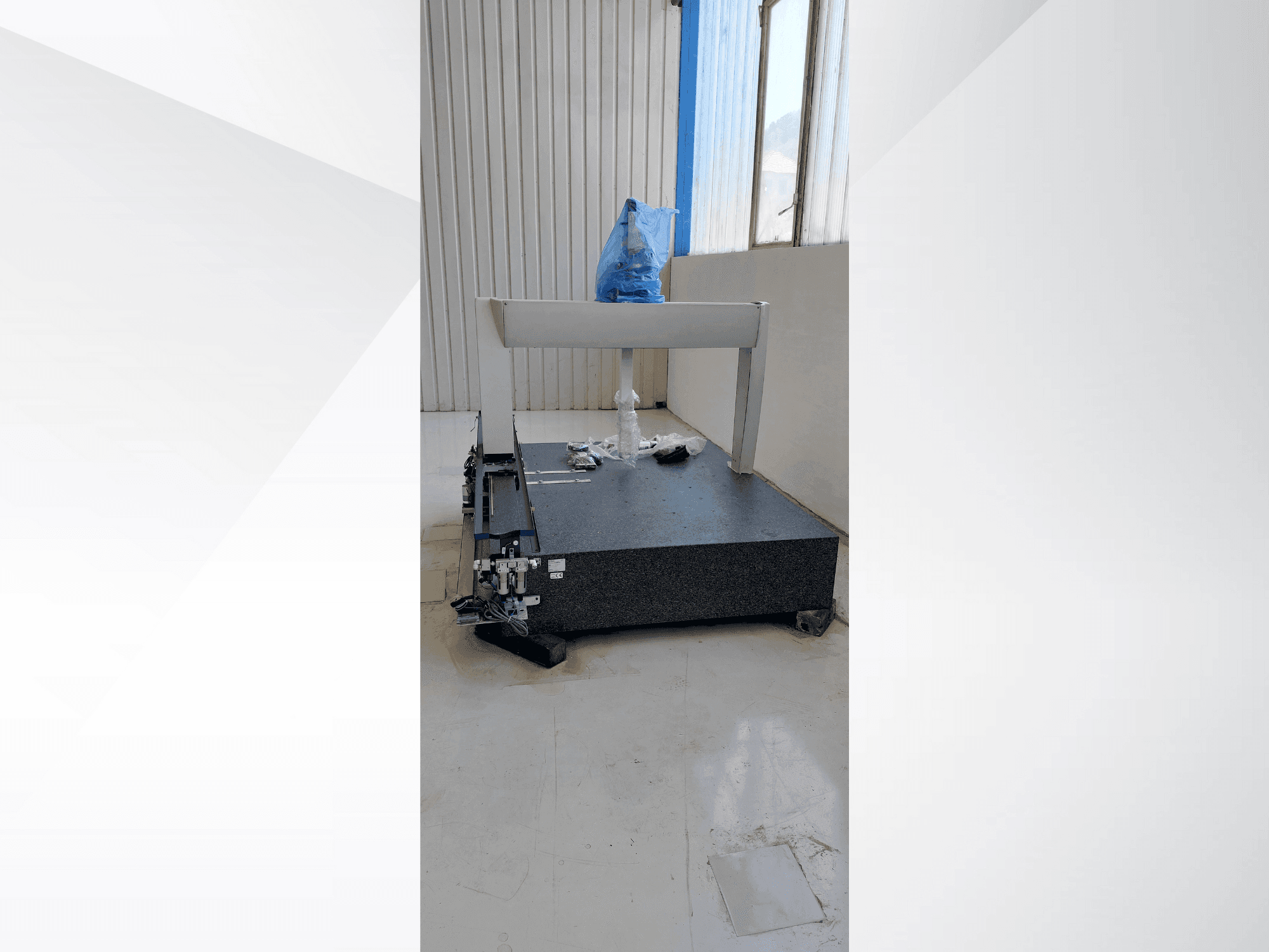 Vue de face de la machine ZEISS SPECTRUM 10/16/6