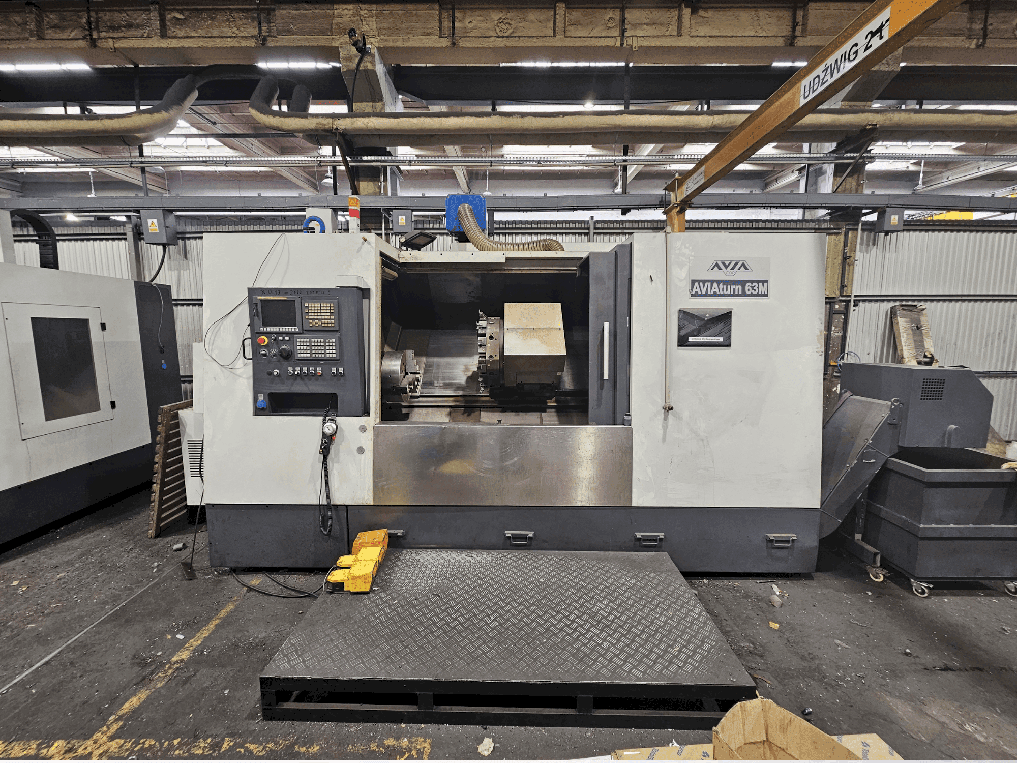 Vue de face de la machine Avia Turn 63M