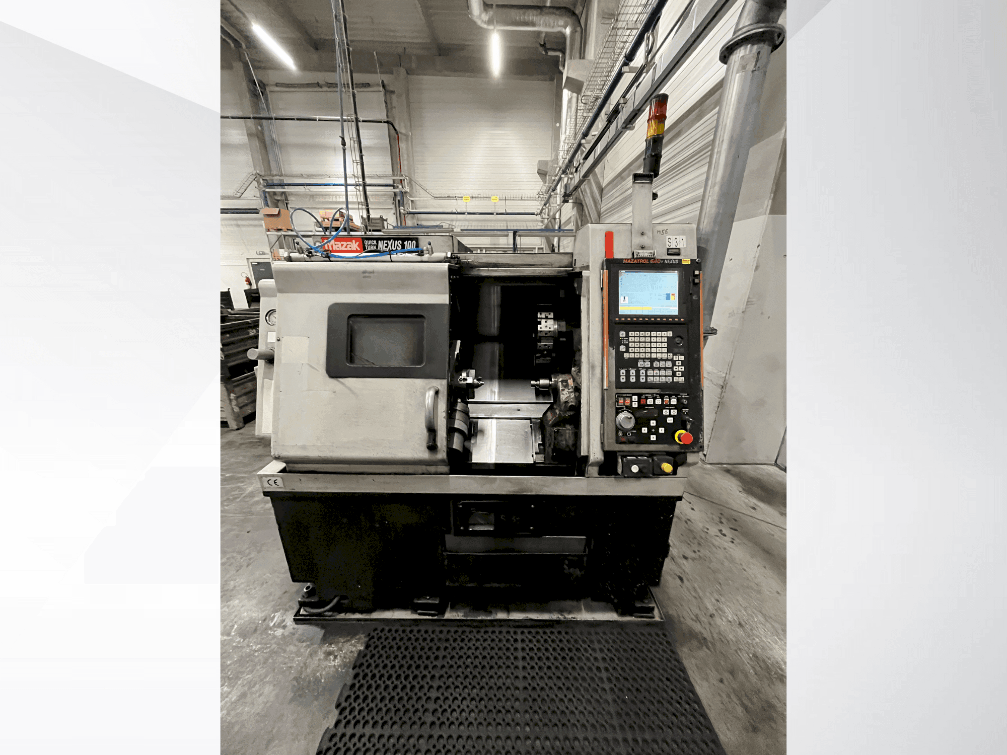 Vue de face de la machine Mazak Quick Turn Nexus 100