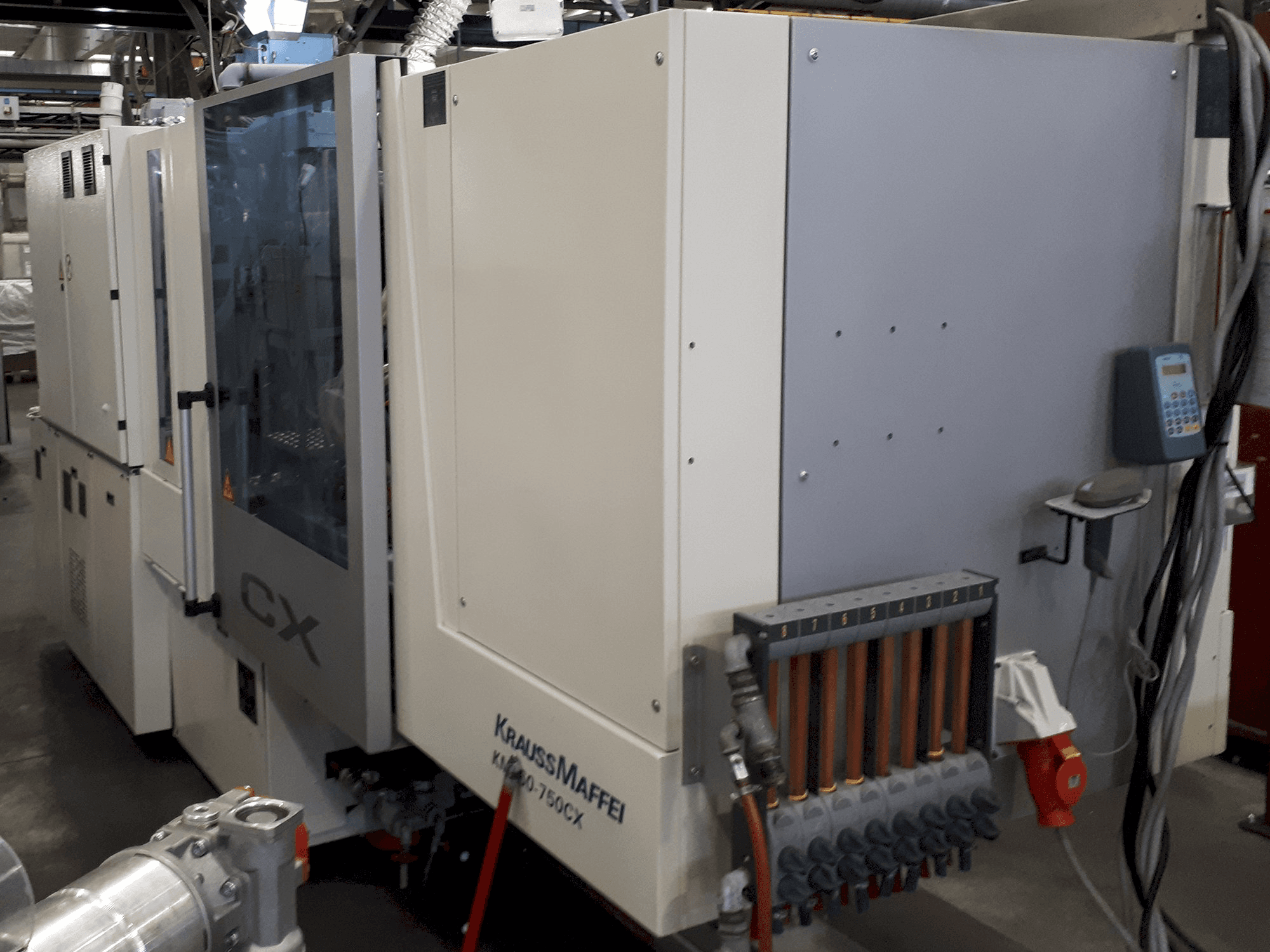 Front view of Krauss Maffei 160-750 CX Machine