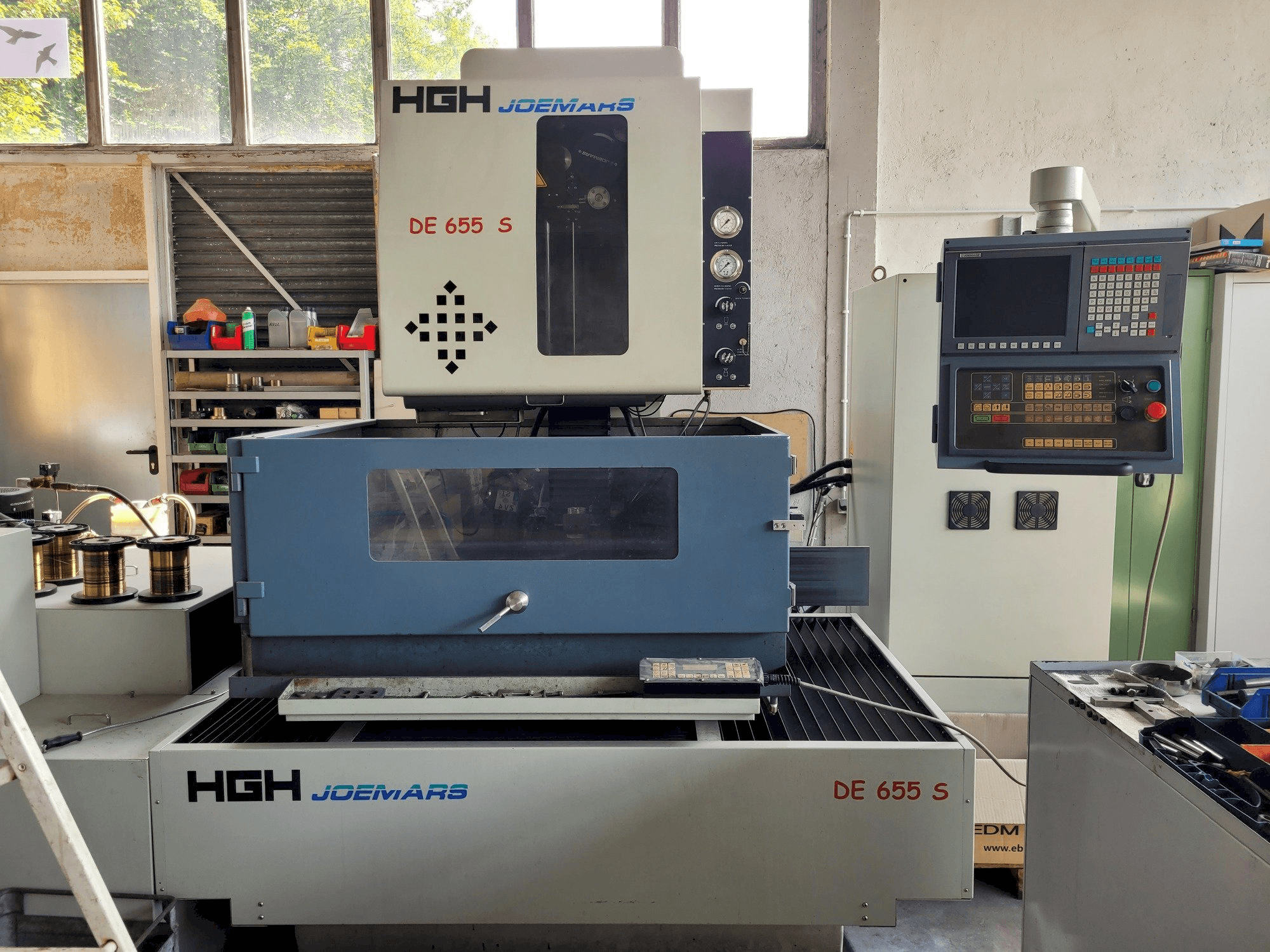 Vue de face de la machine Joemars AWT 655S